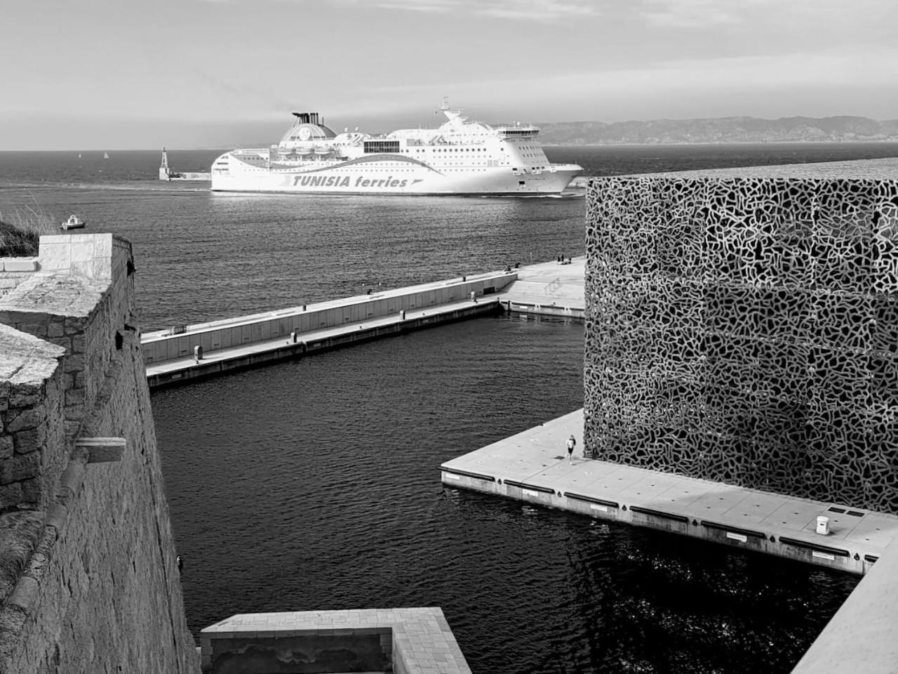 Vue Mer Le Panoramique Vieux-Port De Marseille Marselha Exterior foto